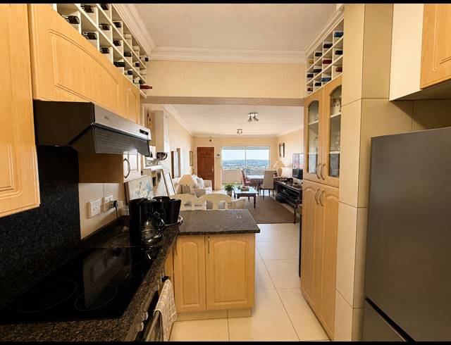 2 BEDROOM APARTMENT FOR SALE IN NORTHCLIFF